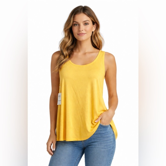 Tops - Mustard Flowy Tank 1X | Blusa Amarilla Chic